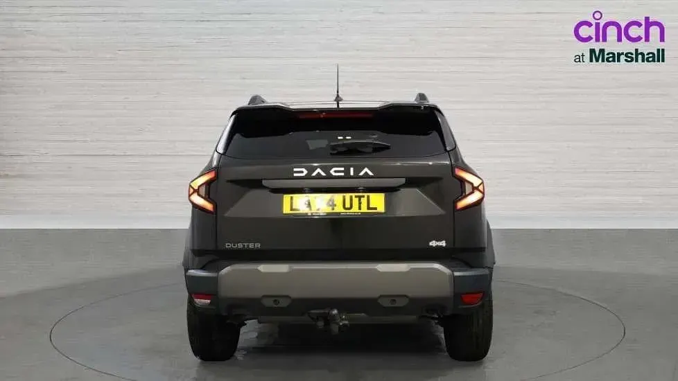 Usado Dacia Duster Journey 130 HP (95 kW) 2025 Preto SUV