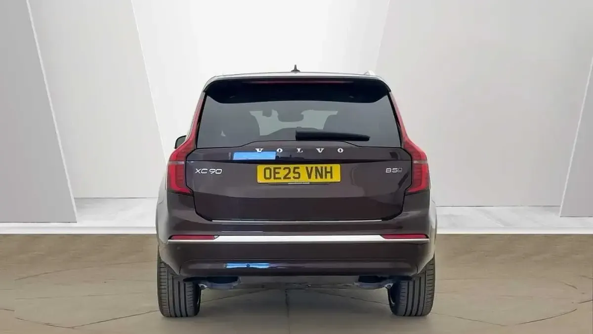 Used Volvo XC90 Ultra 247 HP (181 kW) 2025 Red SUV