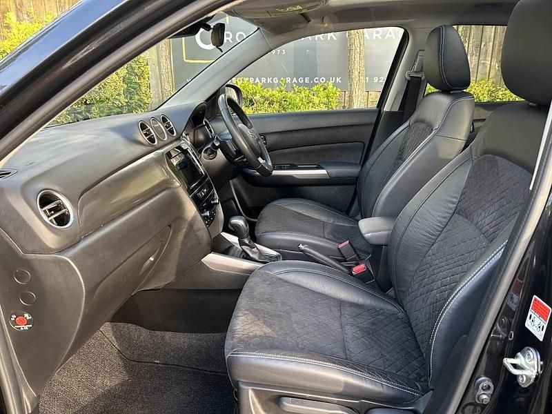 Used Suzuki Vitara SZ5 116 HP (85 kW) 2022 Black SUV