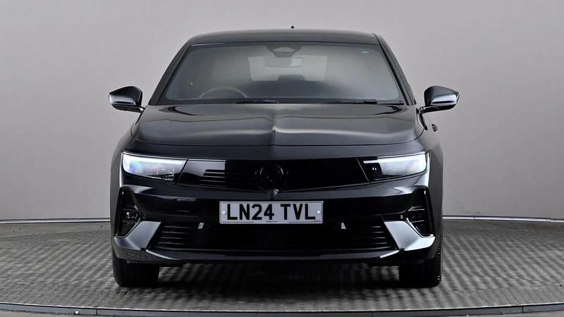 Used Vauxhall Astra 130 HP (95 kW) 2024 Black Estate