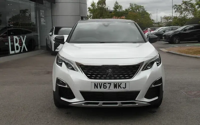 Used Peugeot 3008 GT-line 131 HP (96 kW) 2020 White SUV