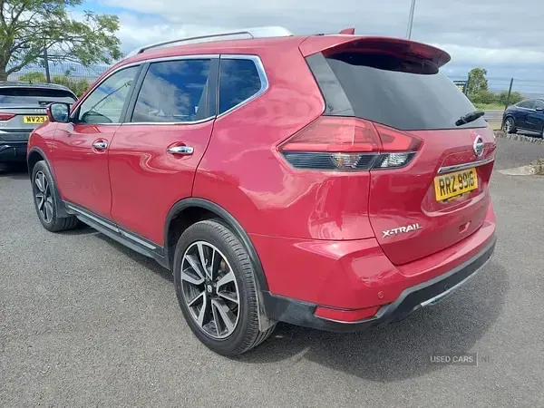 Used Nissan X-Trail Tekna 150 HP (110 kW) 2020 Red SUV