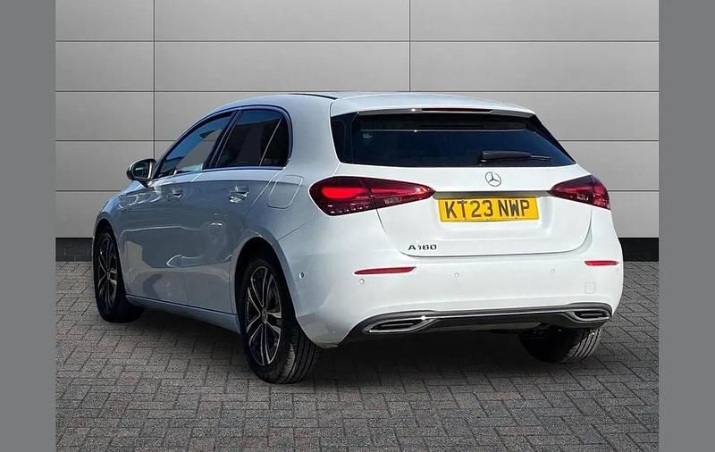 Used Mercedes A180 Executive 134 HP (98 kW) 2023 White Hatchback