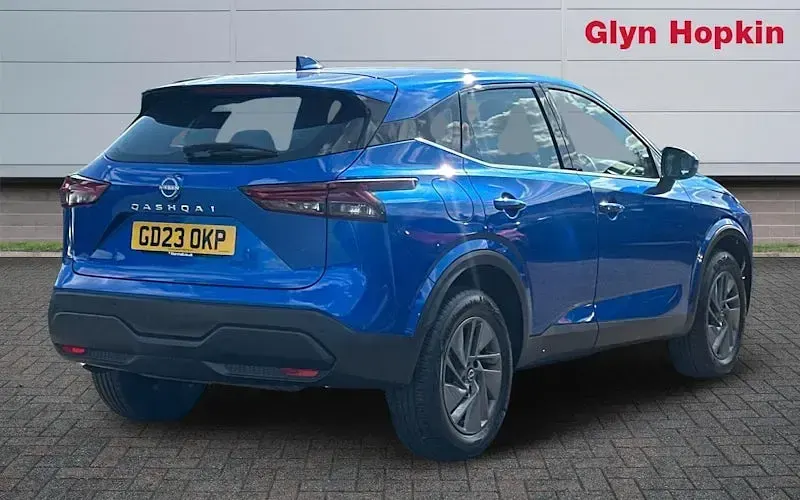 Used Nissan Qashqai Acenta Premium 140 HP (102 kW) 2023 Blue SUV