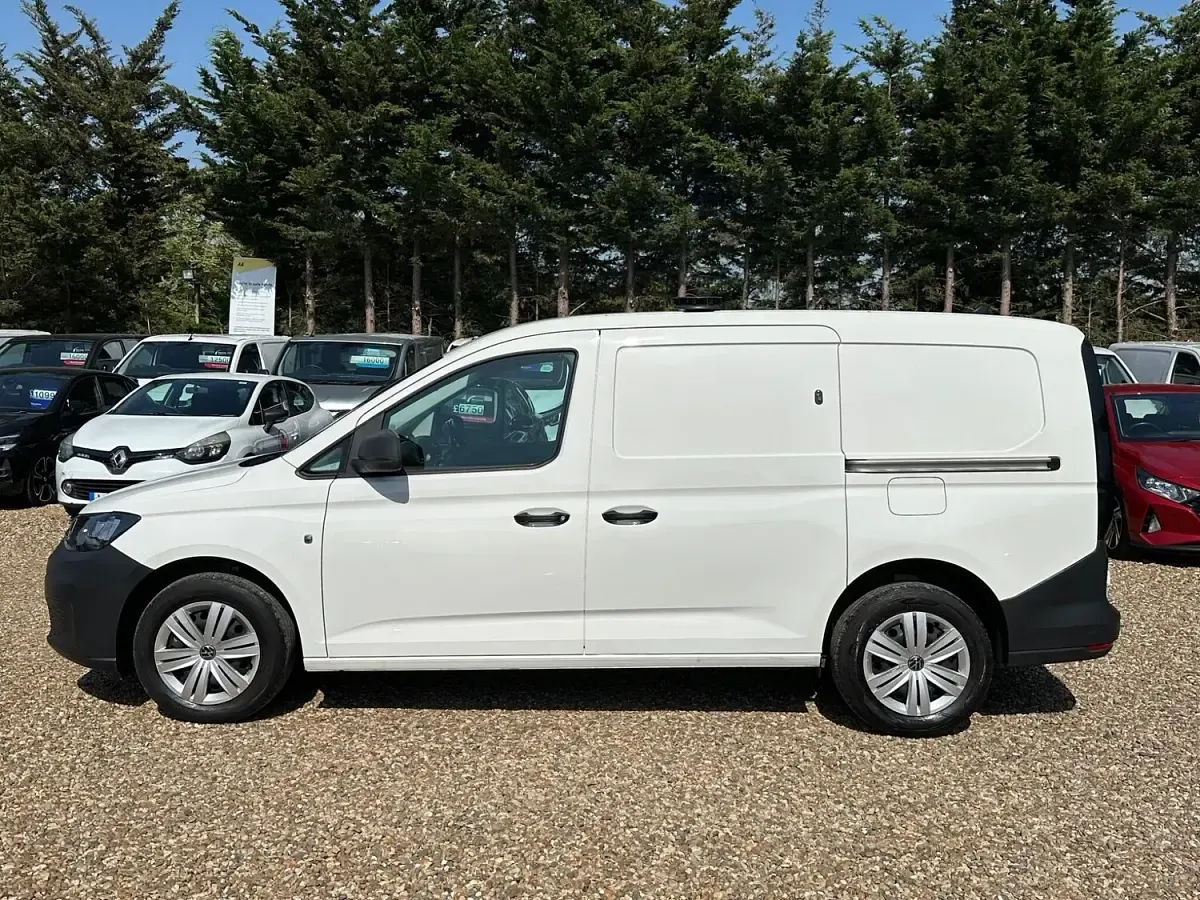 Used VW Caddy Maxi S 2022 White MPV