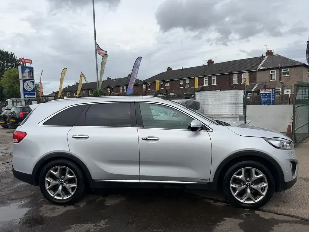 Used Kia Sorento 197 HP (144 kW) 2015 Silver SUV