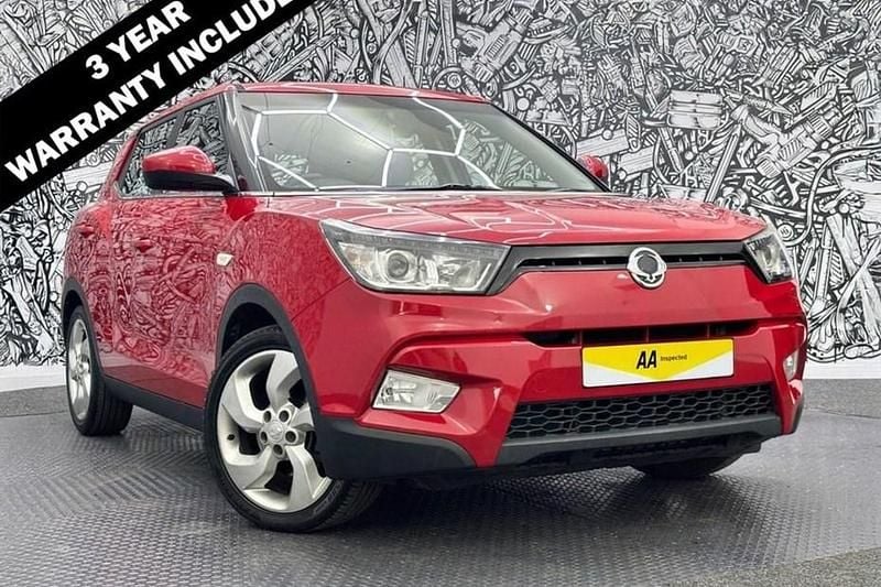 Red Used 2015 Ssangyong Tivoli Hatchback | £5,995 (Good price) - Image 1/1