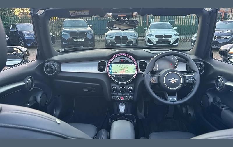 Used Mini Cooper Cabriolet Exclusive 134 HP (98 kW) 2021 White Cabriolet