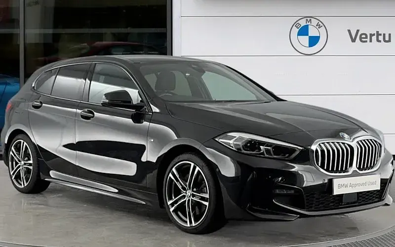 Käytetty BMW 120 M Sport 190 HP (139 kW) 2022 Viistoperä