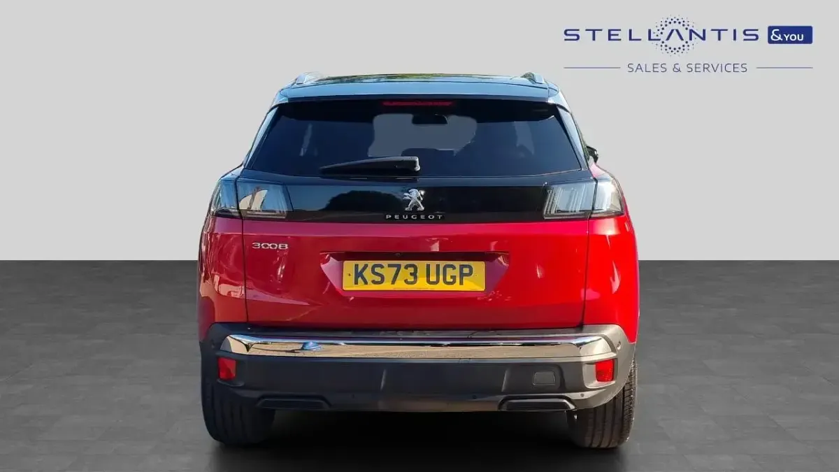 Used Peugeot 3008 Allure+ 134 HP (98 kW) 2023 Red SUV