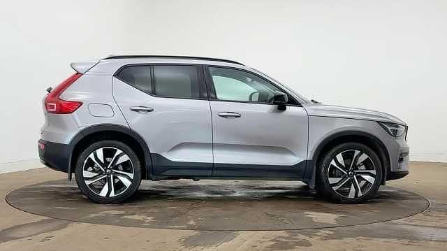Used Volvo XC40 Ultra 194 HP (142 kW) 2025 Silver SUV