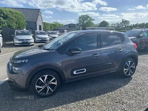 Used Citroën C3 Shine 102 HP (75 kW) 2023 Grey Hatchback
