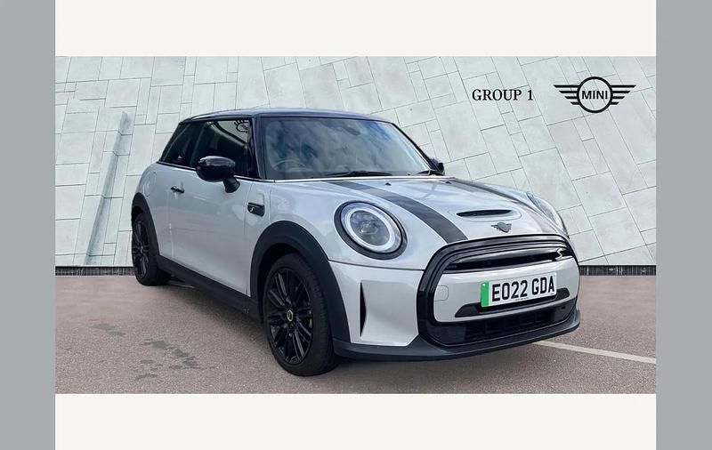 Silver Used 2022 Mini Cooper S Level 2 Hatchback | £16,400 (Fair price) - Image 1/4