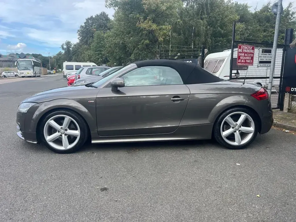 Used Audi TT Roadster S-Line 170 HP (125 kW) 2011 Grey Cabriolet