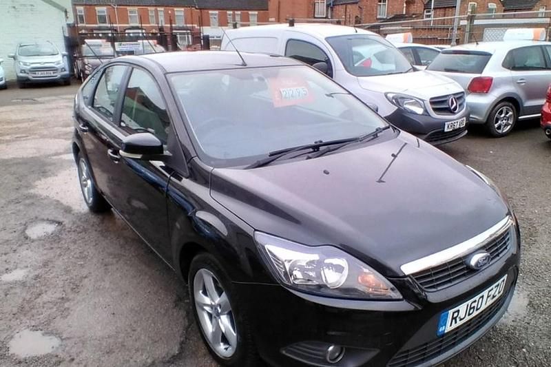 Used Ford Focus Zetec 99 HP (72 kW) 2011 Black Hatchback