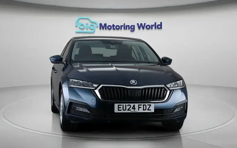Used Skoda Octavia SE 110 HP (80 kW) 2023 Blue Hatchback