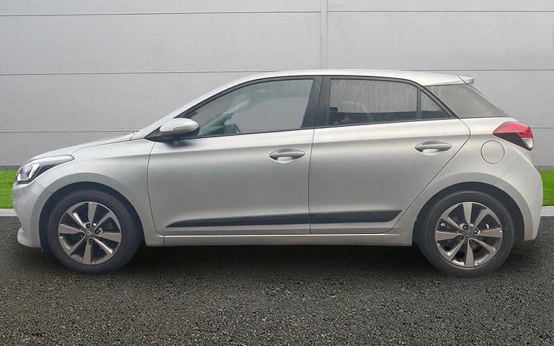 Used Hyundai i20 Premium SE 120 HP (88 kW) 2018 Silver Hatchback