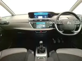 Used Citroën C4 Flair 131 HP (96 kW) 2019 White Estate