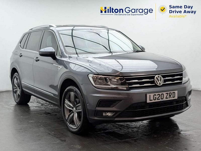 Usado VW Tiguan Allspace Match 150 HP (110 kW) 2020 Cinzento SUV