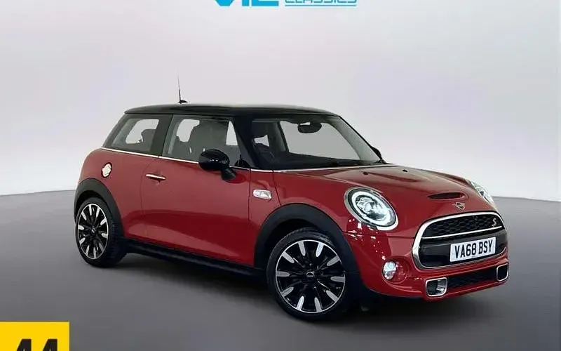 Begagnad Mini Cooper S Exclusive 192 HK (141 kW) 2020 Halvkombi