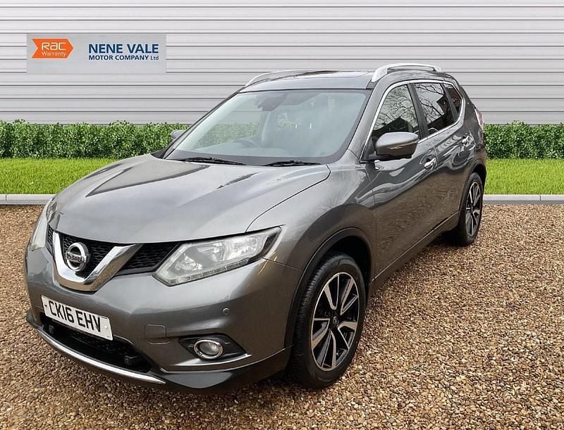 Used Nissan X-Trail Tekna 130 HP (95 kW) 2016 Grey SUV