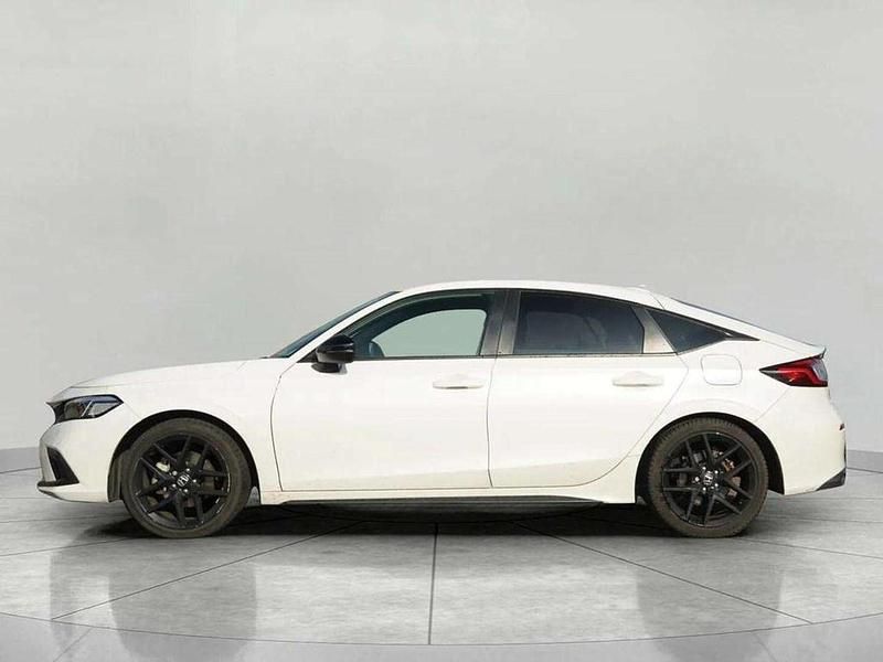 Used Honda Civic Sport 181 HP (133 kW) 2023 White Hatchback