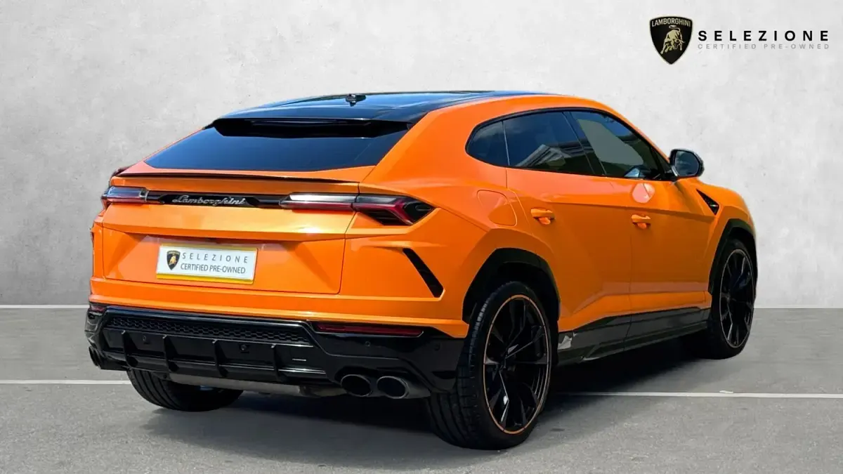 Used Lamborghini Urus 650 HP (478 kW) 2021 Orange SUV
