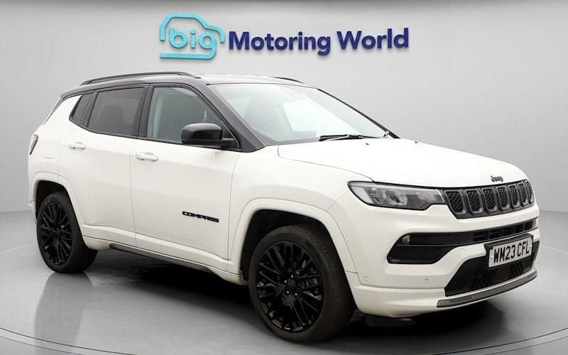 Used Jeep Compass 241 HP (177 kW) 2023 White/black SUV