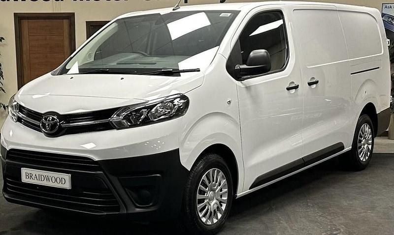 White Used 2024 Toyota Proace Van | £26,990 (Expensive) - Image 1/4