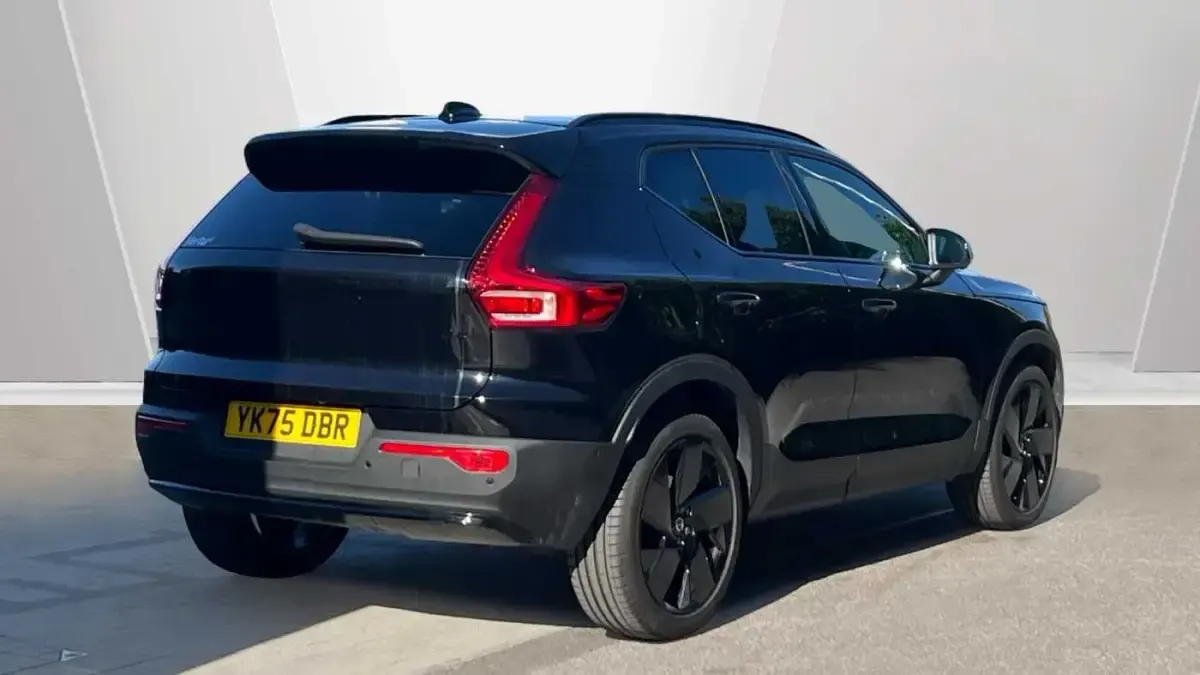 Used Volvo XC40 Plus 197 HP (144 kW) 2026 Black SUV