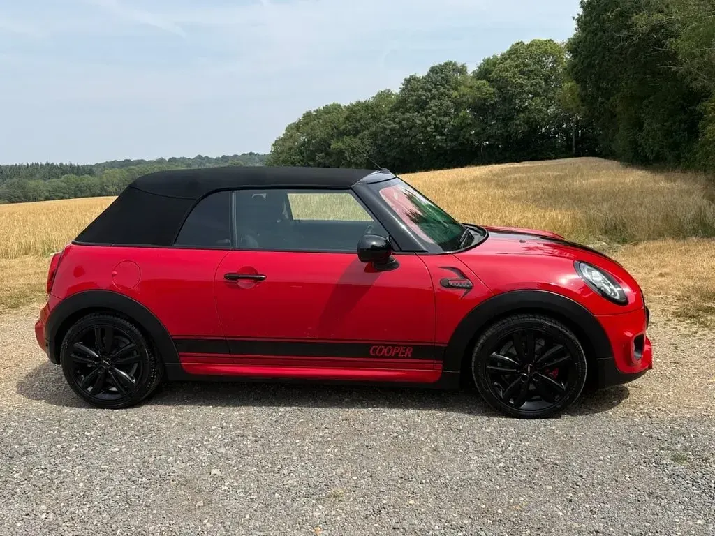 Used Mini Cooper Cabriolet Sport 136 HP (100 kW) 2018 Red Cabriolet