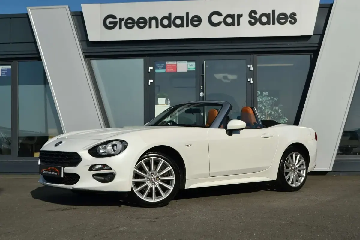 Used Fiat 124 Spider Lusso 140 HP (102 kW) 2017 White Cabriolet