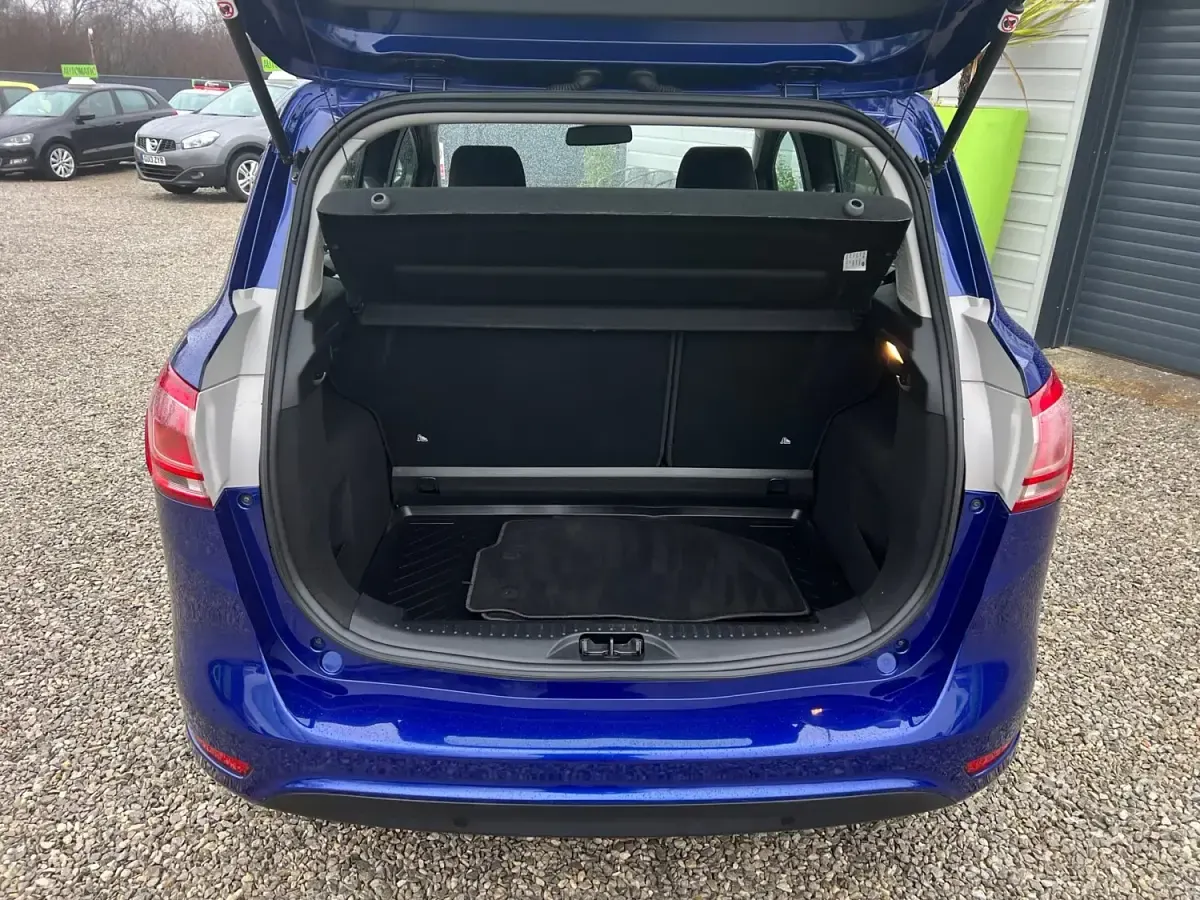 Usado Ford B-MAX Titanium 105 HP (77 kW) 2015 Azul Monovolume