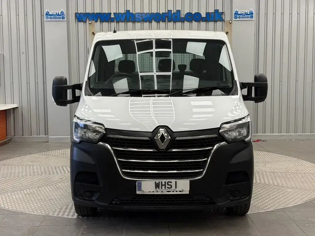 Used Renault Master Komfort 150 HP (110 kW) 2021 White MPV