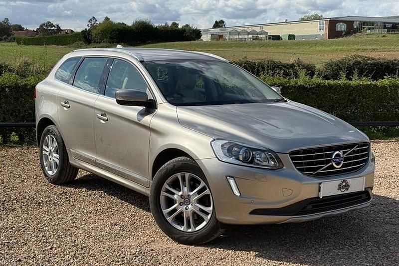 Gold Used 2015 Volvo XC60 SE Lux SUV | £12,353 (Fair price) - Image 1/1