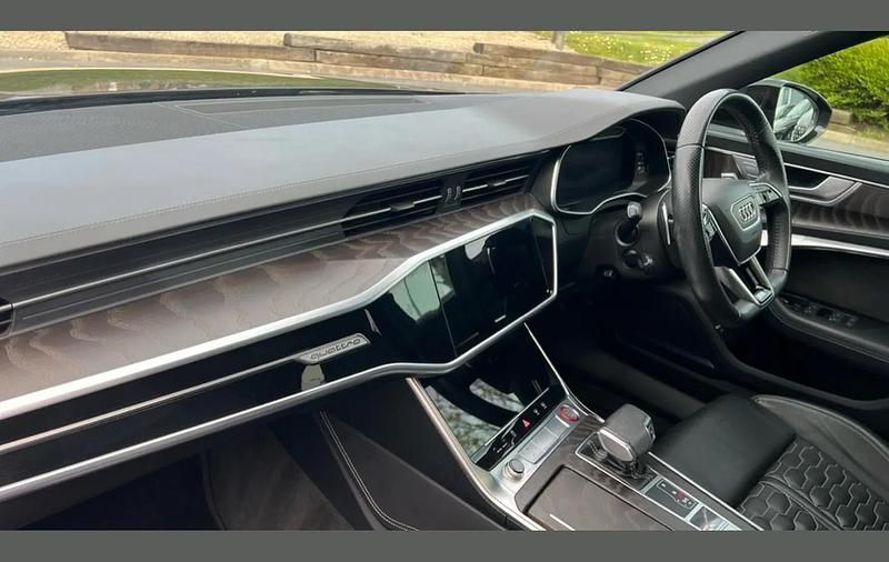 Begagnad Audi RS6 Comfort 600 HK (441 kW) 2020 Svart Kombi