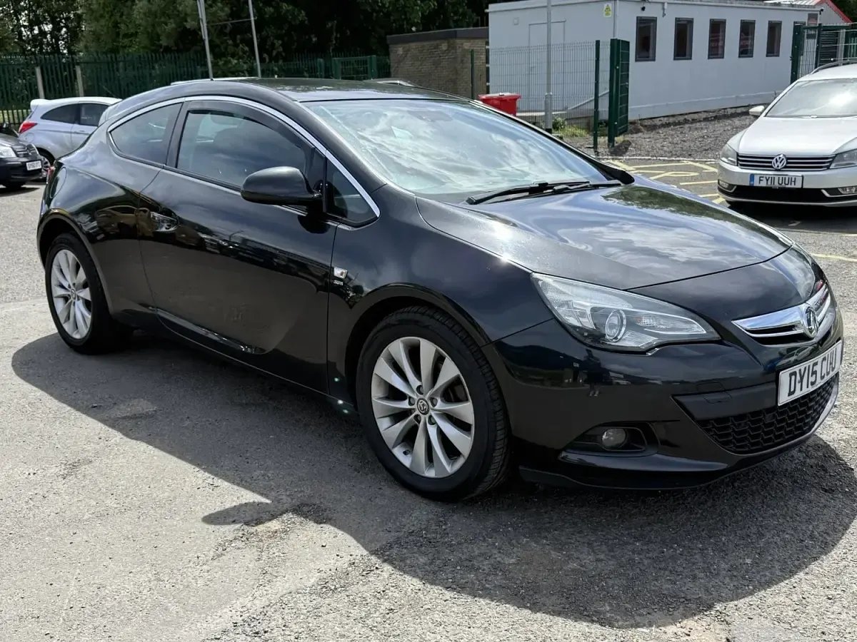 Used Vauxhall Astra GTC SRi 2015 Black Coupe