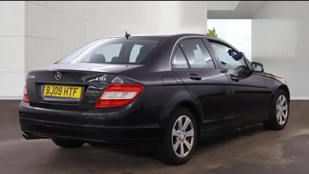 Used Mercedes C220 SE 170 HP (125 kW) 2009 Black Sedan