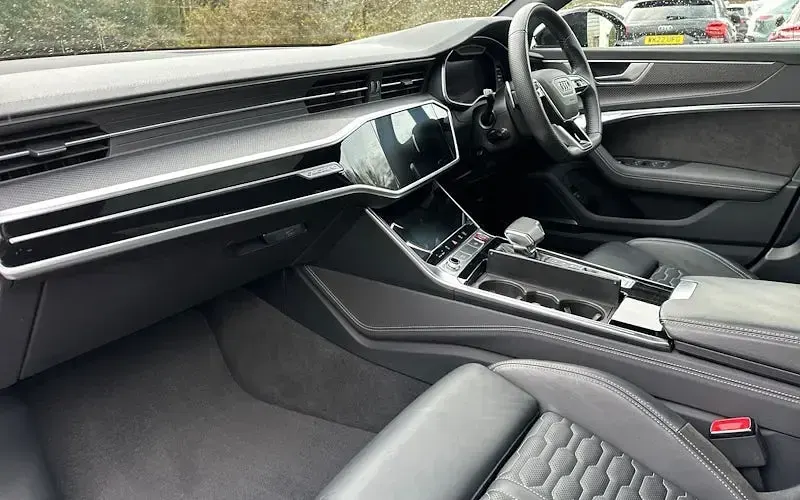 Begagnad Audi RS6 600 HK (441 kW) 2022 Kombi
