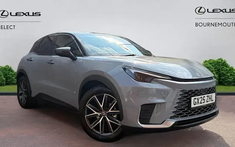 Używany Lexus LBX 136 KM (100 kW) 2025 SUV