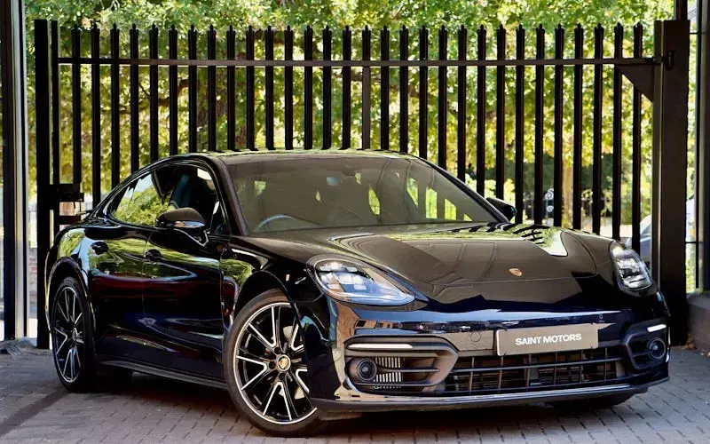 Used Porsche Panamera 330 HP (242 kW) 2021 Hatchback