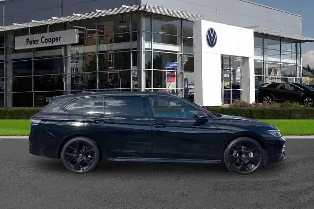 Used VW Passat R-line 150 HP (110 kW) 2026 Black Estate