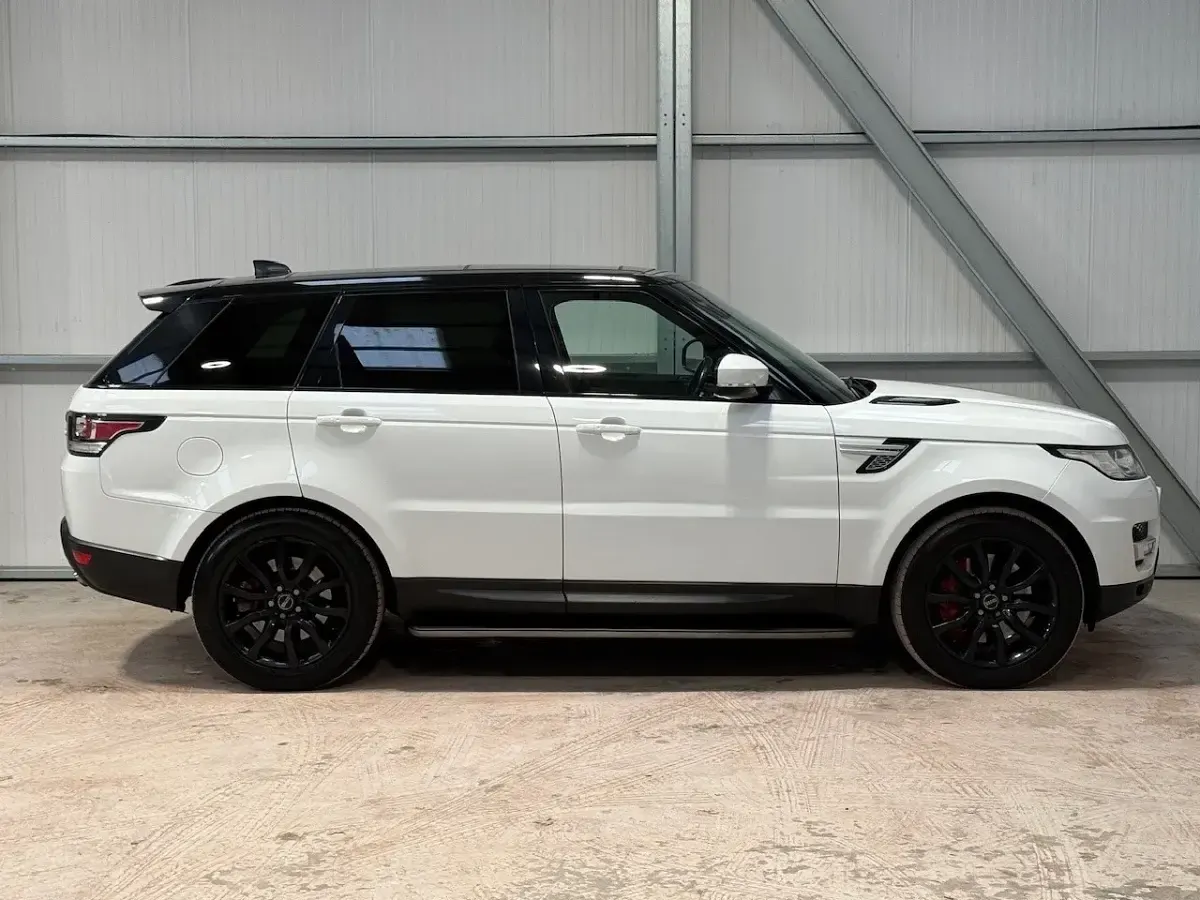 Second-hand Land Rover Range Rover Sport HSE 306 CP (225 kW) 2017 Alb SUV
