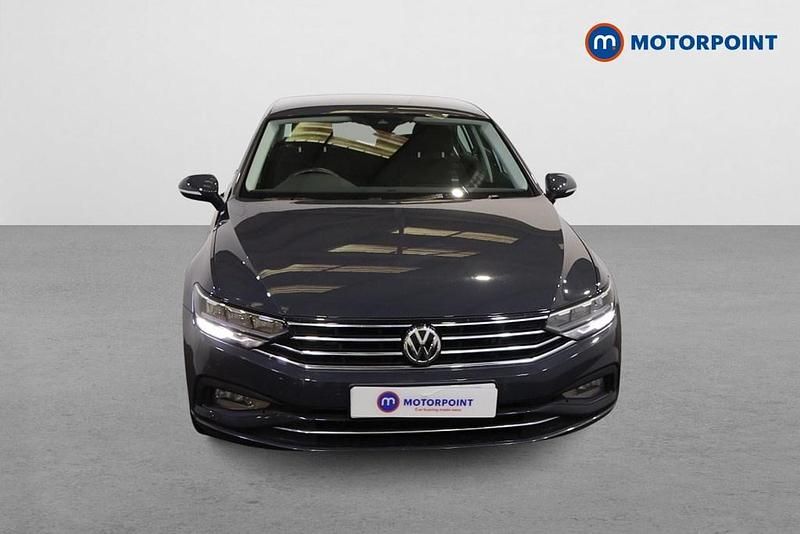 Used VW Passat SE 150 HP (110 kW) 2020 Grey Sedan