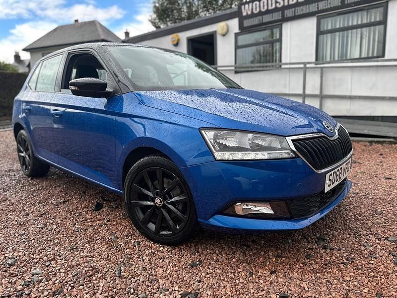 Used Skoda Fabia Colour Edition 75 HP (55 kW) 2018 Blue Hatchback