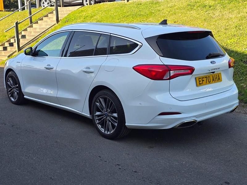 Używany Ford Focus Vignale 120 KM (88 kW) 2020 Biały Kombi