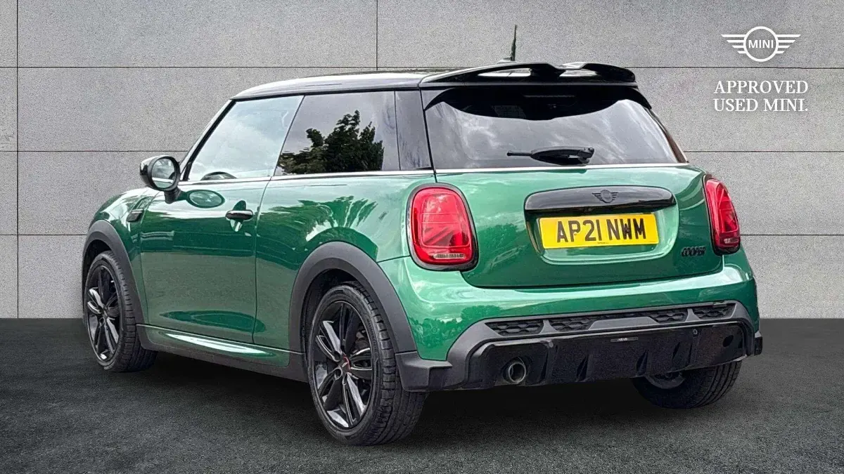 Used Mini Cooper Hatch 134 HP (98 kW) 2021 Green Hatchback