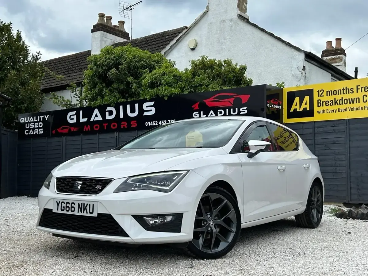 Używany Seat Leon FR 150 KM (110 kW) 2016 Biały Hatchback