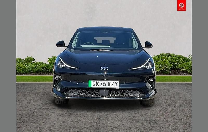 Used MG IM6 553 kW (752 HP) 2025 Black SUV