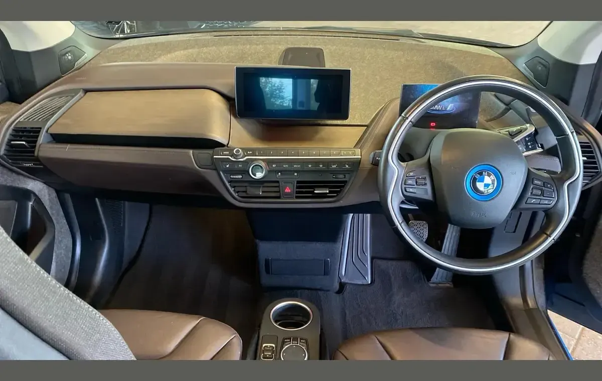 Usado BMW i3 Comfort Edition 125 kW (170 HP) 2022 Preto Citadino